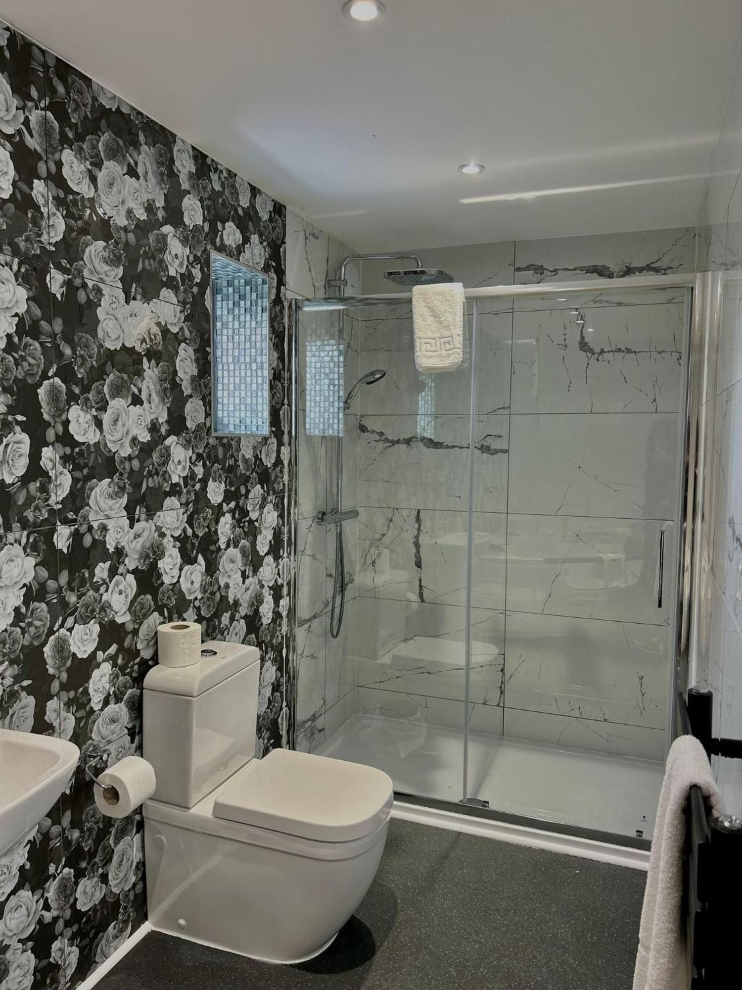 G Boutique Hotel Портсмът Екстериор снимка