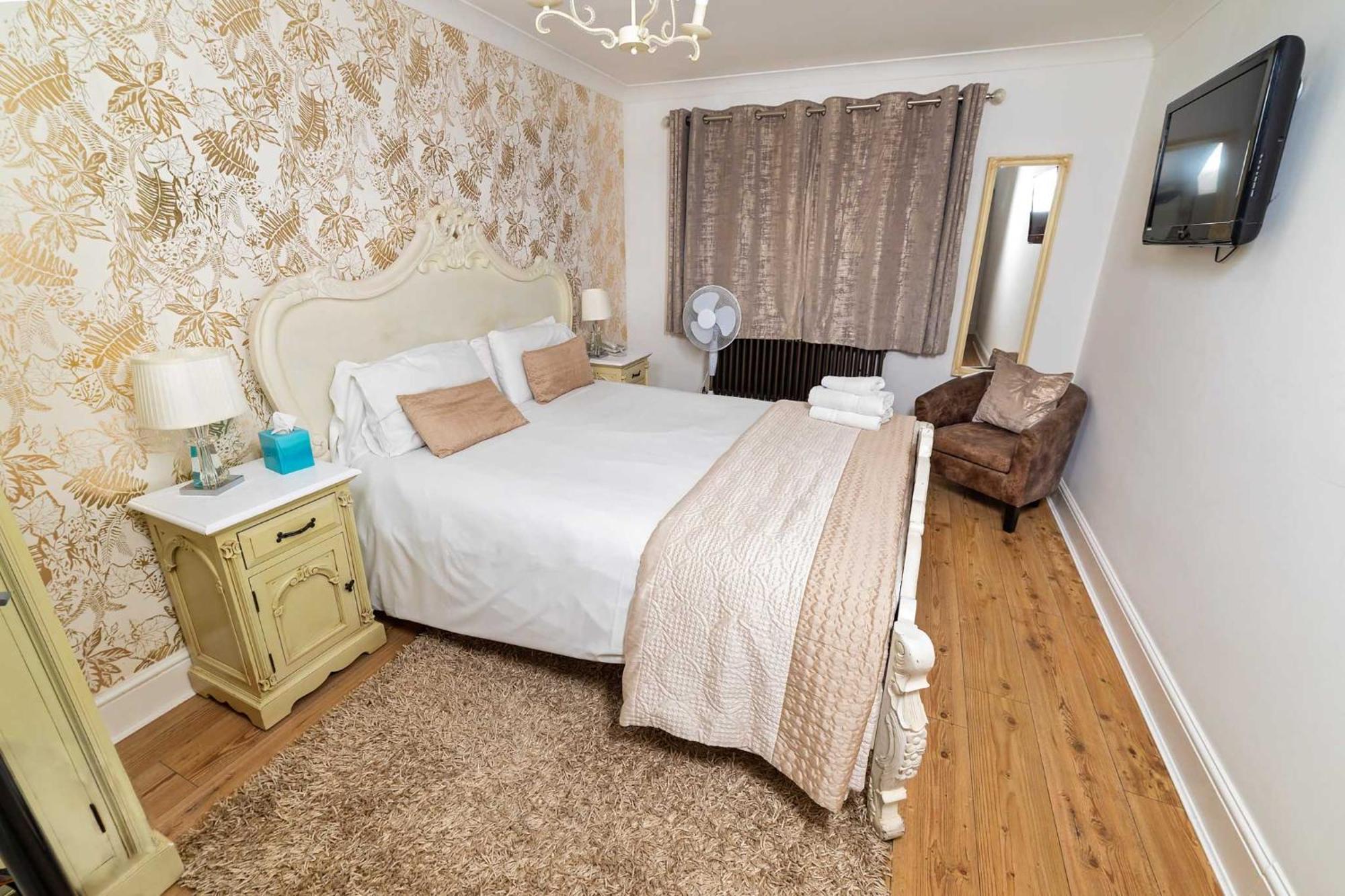 G Boutique Hotel Портсмът Екстериор снимка